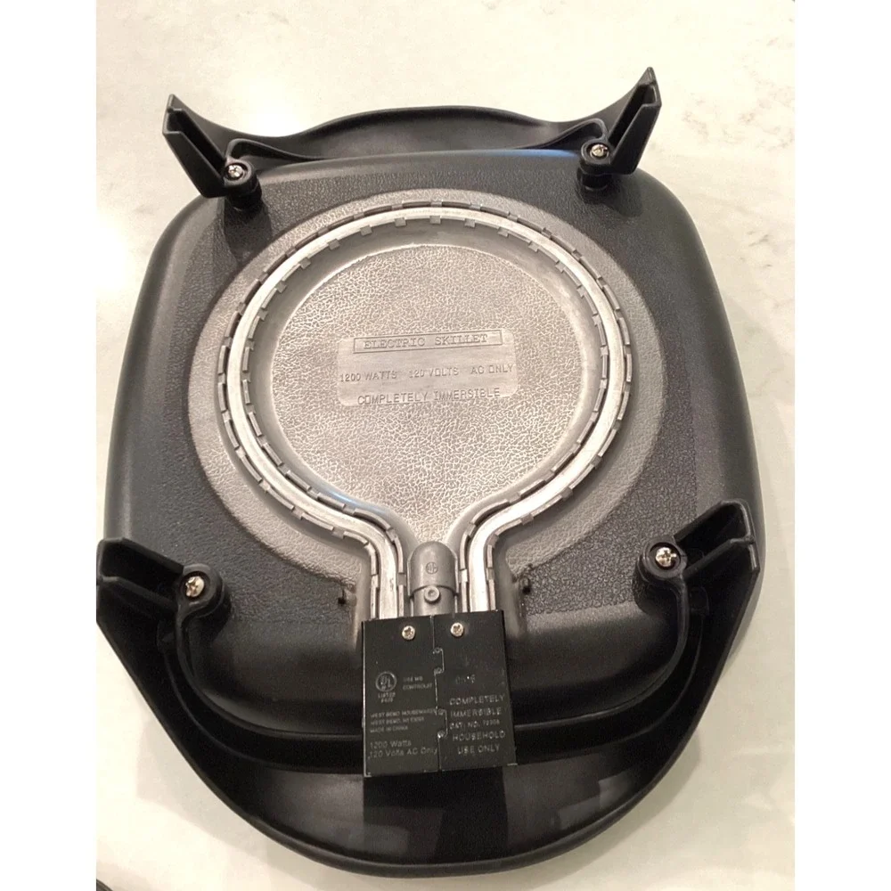 West Bend Square Electric Skillet with Non Stick Frying Pan Clear Lid 72305